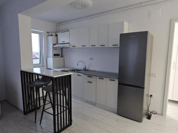 Apartament cu 2 camere semidecomandat în 1 Decembrie 1918
