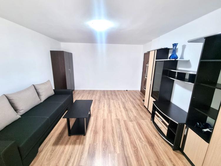 Garsonieră decomandată, mobilată în Calea Călărașilor