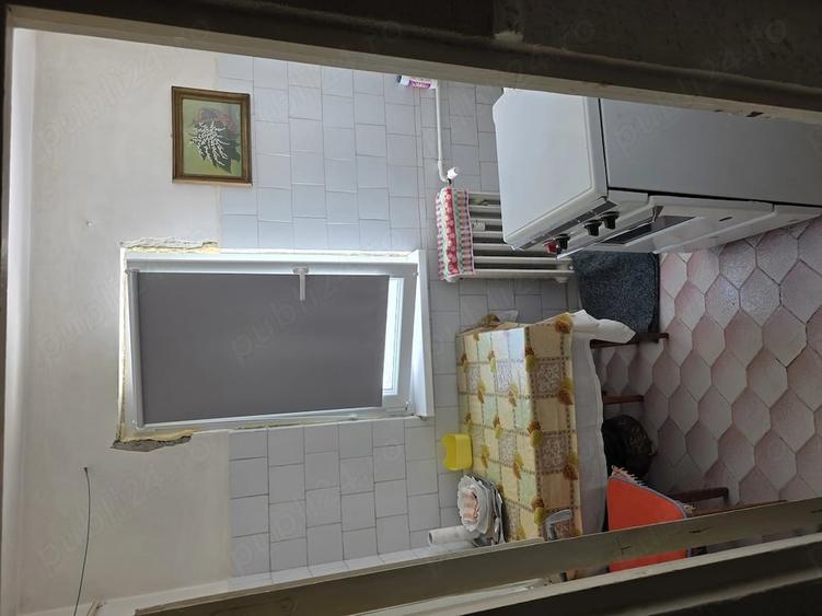 Apartament cu 3 camere semidecomandat în Micro 38