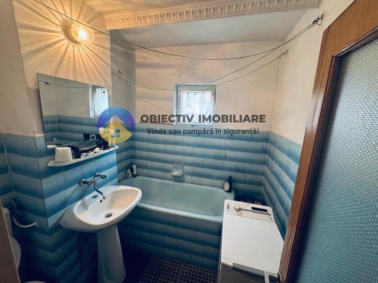 Apartament cu 4 camere decomandat în Mărăței