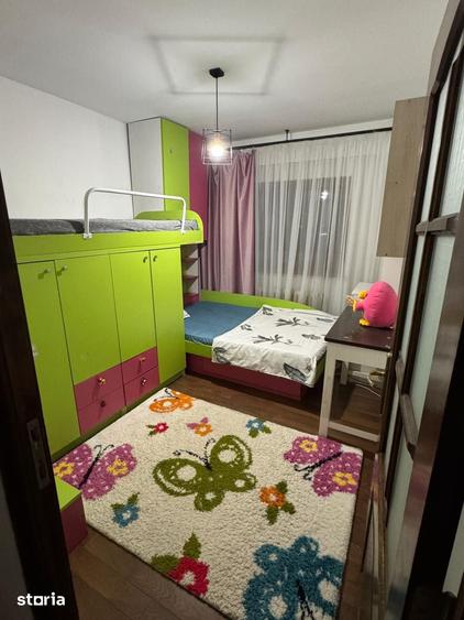 Apartament cu 3 camere decomandat în Central