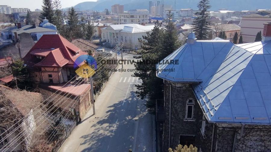 Teren intravilan de 1388 mp, în Central