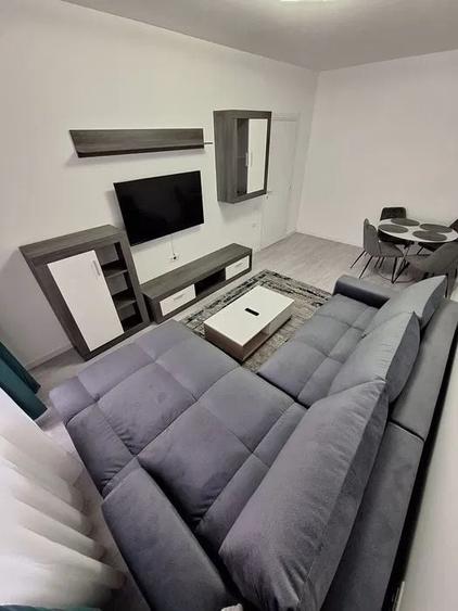 Apartament cu 2 camere decomandat, mobilat în Brâncoveanu