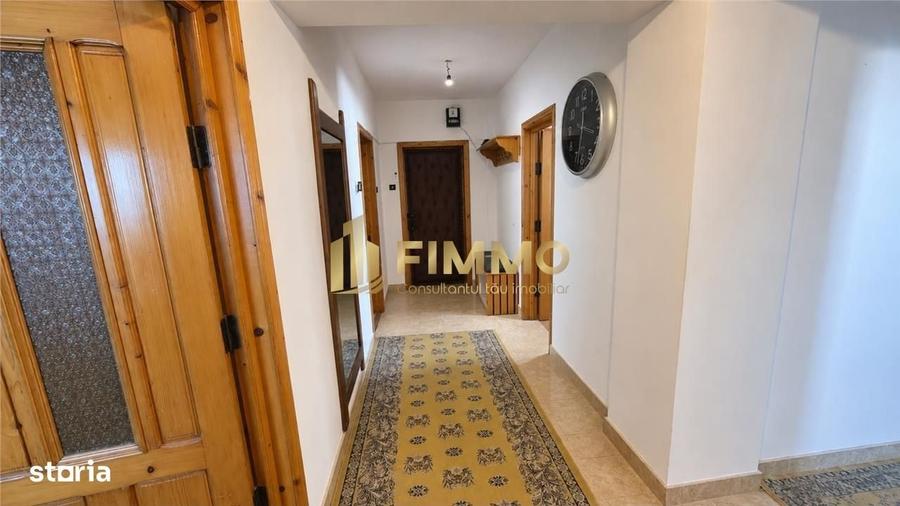 Apartament cu 3 camere decomandat în Obcini