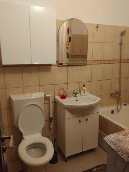 Garsonieră semidecomandată în Unirii Centru