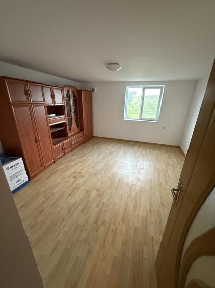 Casă cu 3 camere în Tritenii-Hotar