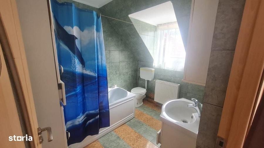 Apartament cu 3 camere în Trei Stejari