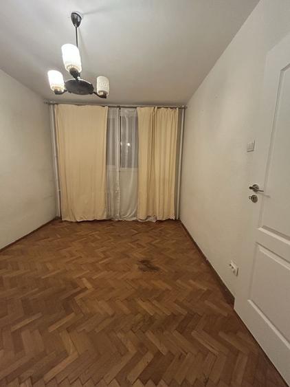 Apartament cu 2 camere semidecomandat în Universitate
