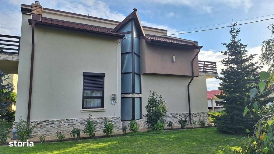 Casă cu 4 camere în Priseaca