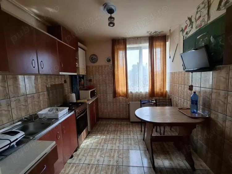 Apartament cu 2 camere semidecomandat în Gherla