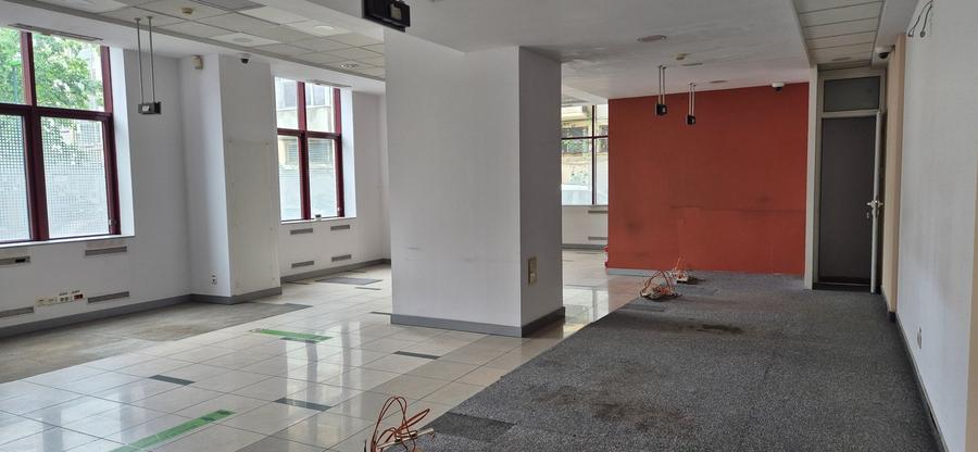 Spațiu comercial, de 250 mp, în Centrul Istoric