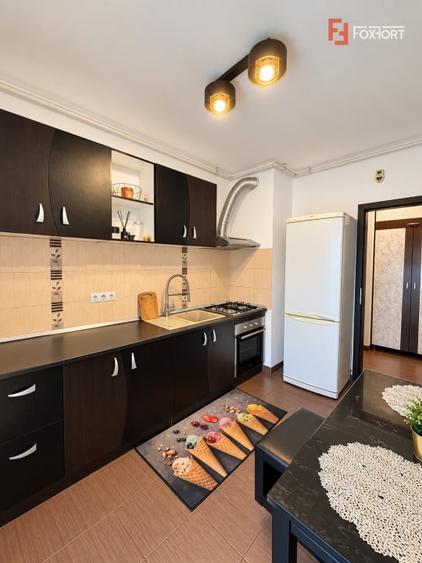 Apartament cu 2 camere decomandat, mobilat în Aradului