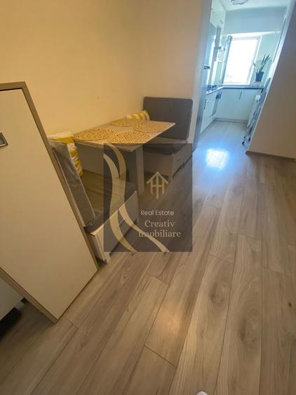 Garsonieră decomandată în Vitan