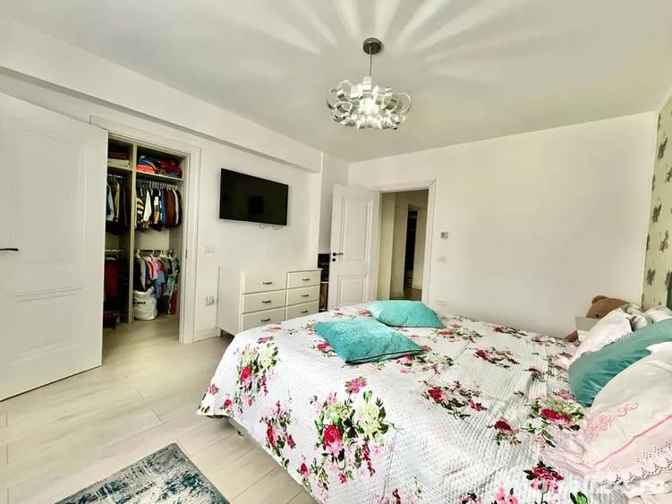 Apartament cu 4 camere în Dârste