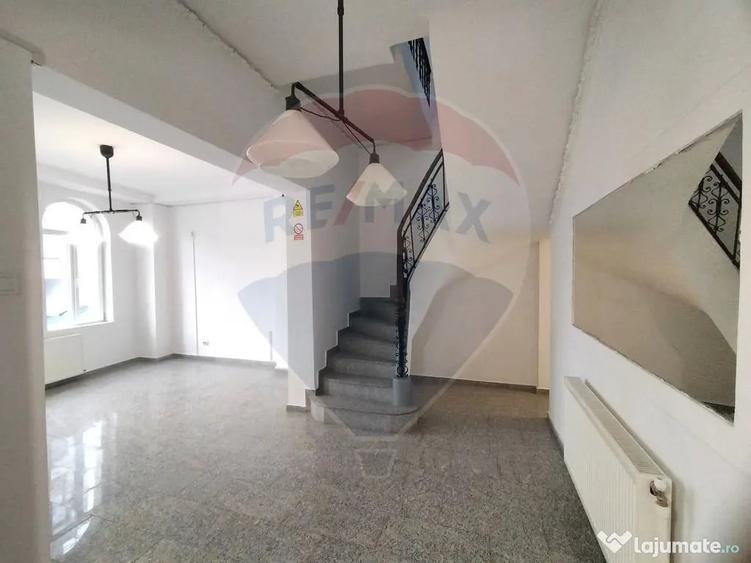 Casă cu 2 camere cu Teren 212 Mp în Dacia