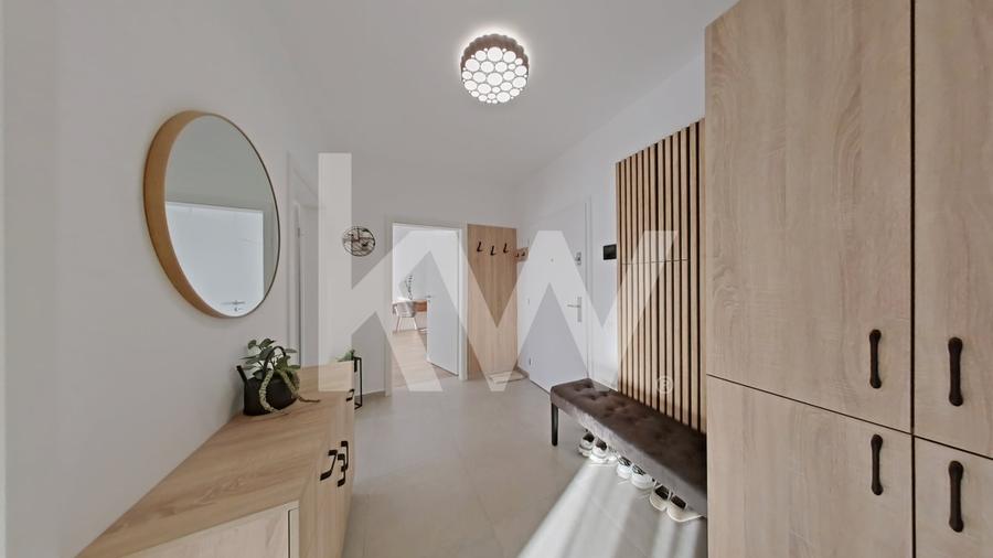 Apartament cu 2 camere decomandat, mobilat în Tractorul