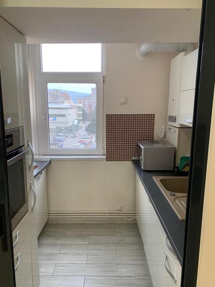 Apartament cu 3 camere semidecomandat în Ultracentral