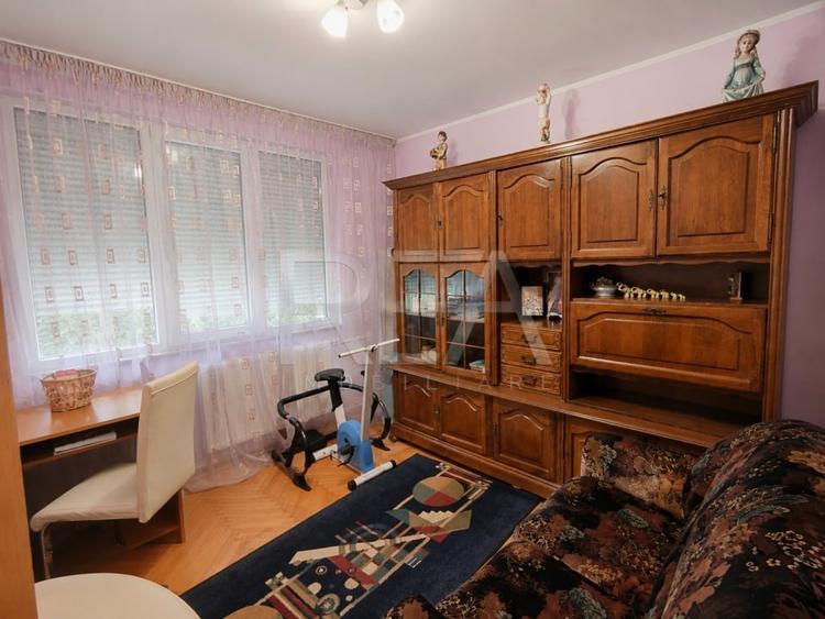 4 camere | Titan | Decomandat | 1974 anvelopat - 9