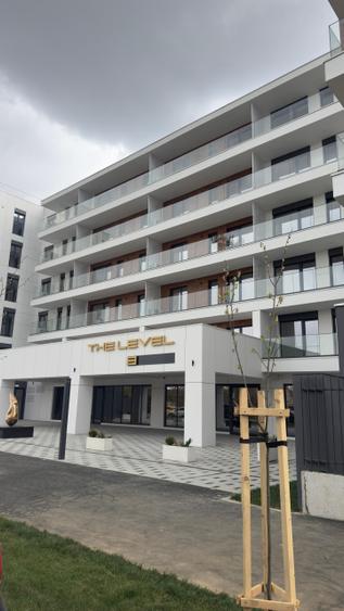 Apartament cu 2 camere decomandat în P-ta Presei Libere