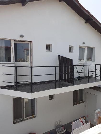 Casă cu 4 camere în Costinești
