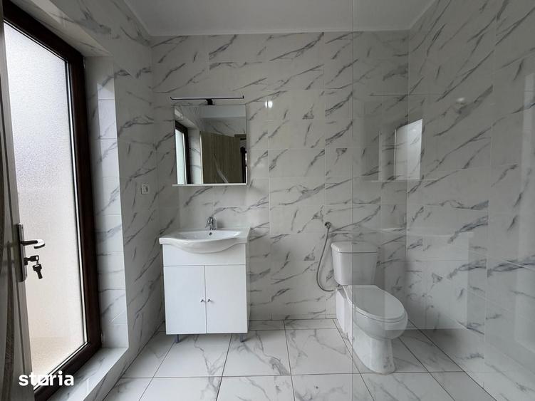 Casă cu 4 camere cu Teren 253 Mp în Central