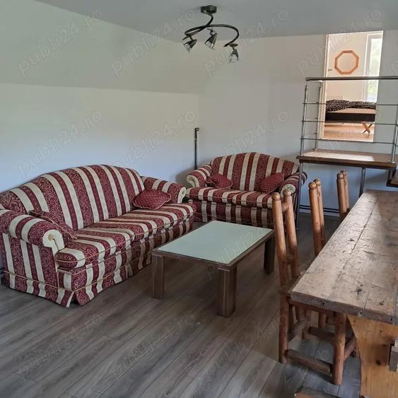 Casă cu 3 camere cu Teren 2200 Mp în Hetiur