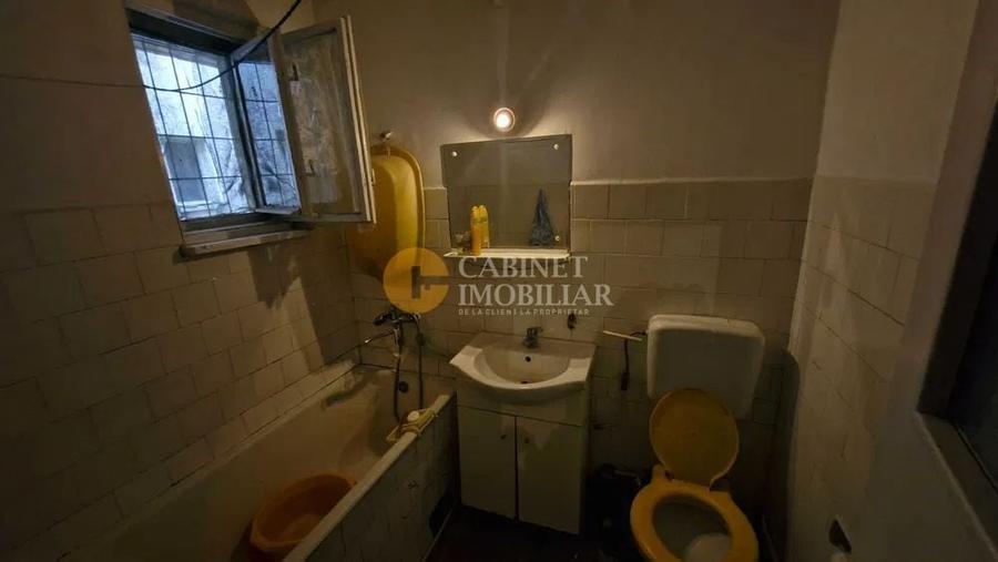 Apartament cu 3 camere decomandat în Tătărași