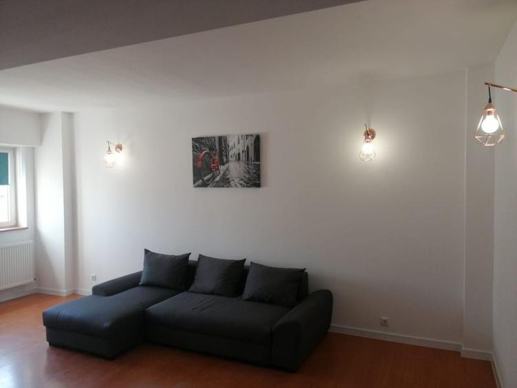 Apartament cu 3 camere decomandat în Popoveni