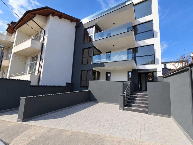 Apartament cu 2 camere decomandat în Parcul Circului