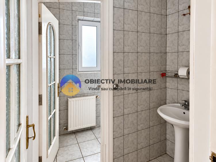 Casă individuală cu 6 camere cu Teren 3683 Mp în Agapia