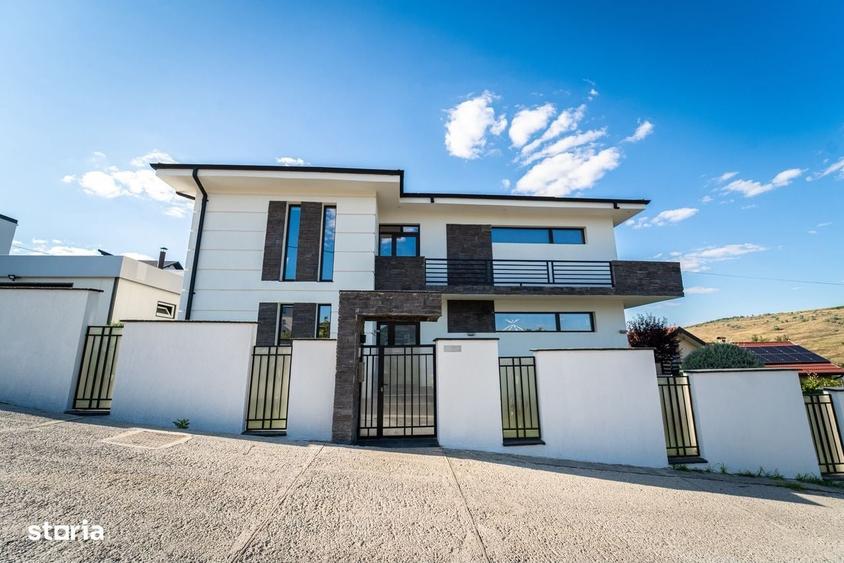 Casă cu 4 camere în Rediu