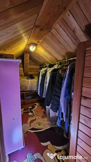 Apartament cu 7 camere decomandat în Central