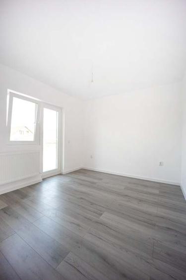 Duplex cu 4 camere cu Canalizare în Lunca Cetățuii