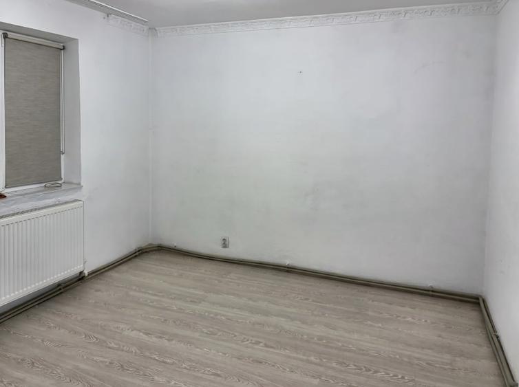 Apartament cu 3 camere decomandat în Farfuria