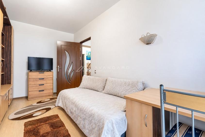 Apartament cu 3 camere semidecomandat, mobilat în Apahida