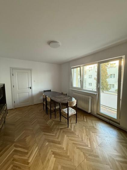 Apartament cu 3 camere în Grigorescu