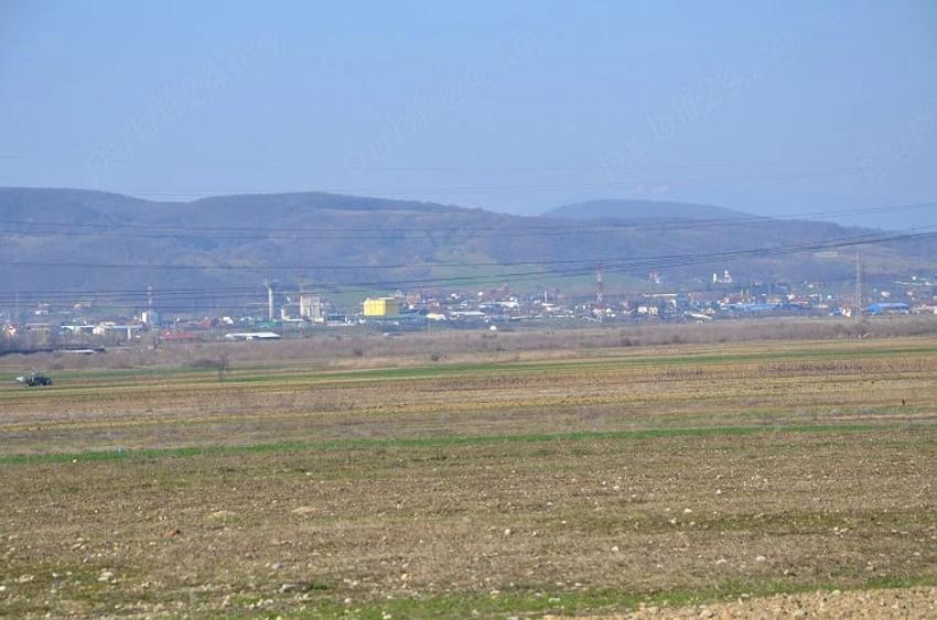 Teren de 45000 mp, în Budești