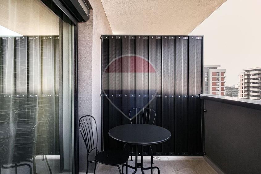 Apartament cu 2 camere semidecomandat, mobilat în UTA
