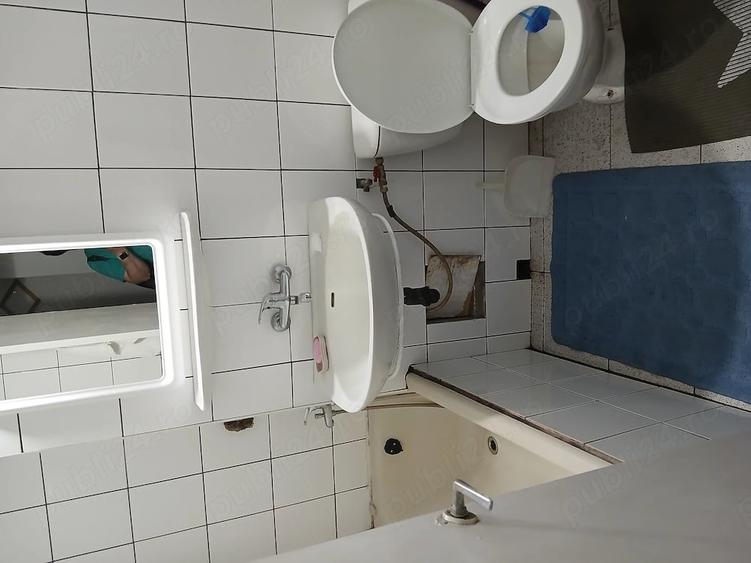 Garsonieră decomandată în Central
