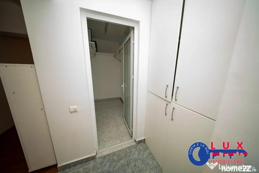 Apartament cu 3 camere decomandat în Babadag