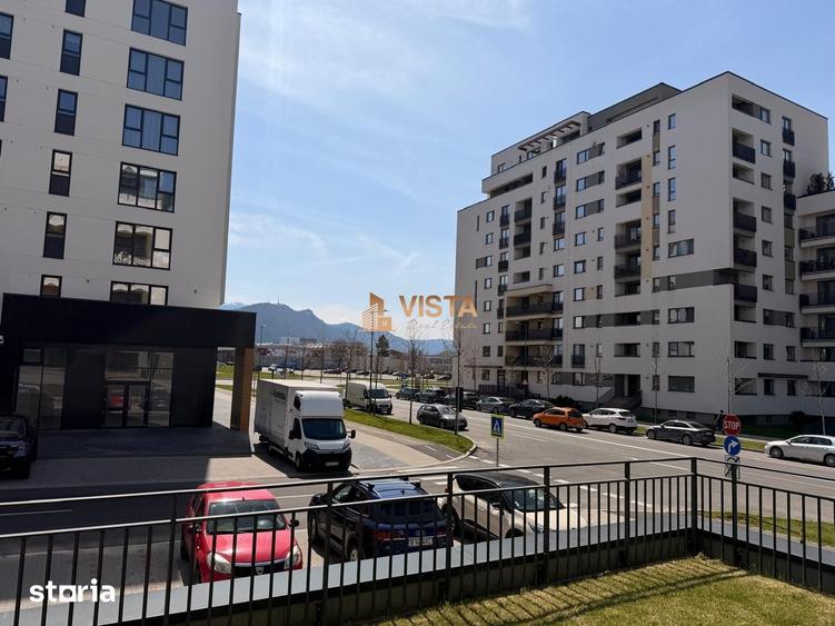 Spațiu comercial, de 61 mp, în Tractorul
