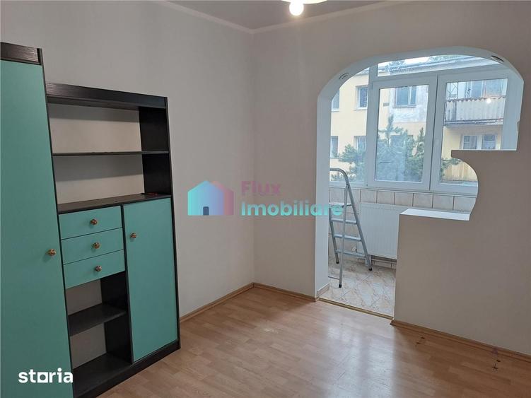 Apartament cu 3 camere semidecomandat în Burdujeni