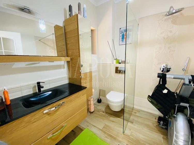 Duplex cu 4 camere cu Canalizare în Florești