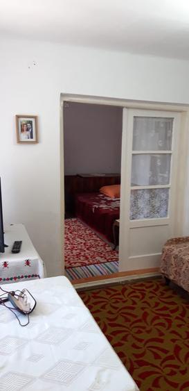 Casă cu 3 camere în Central