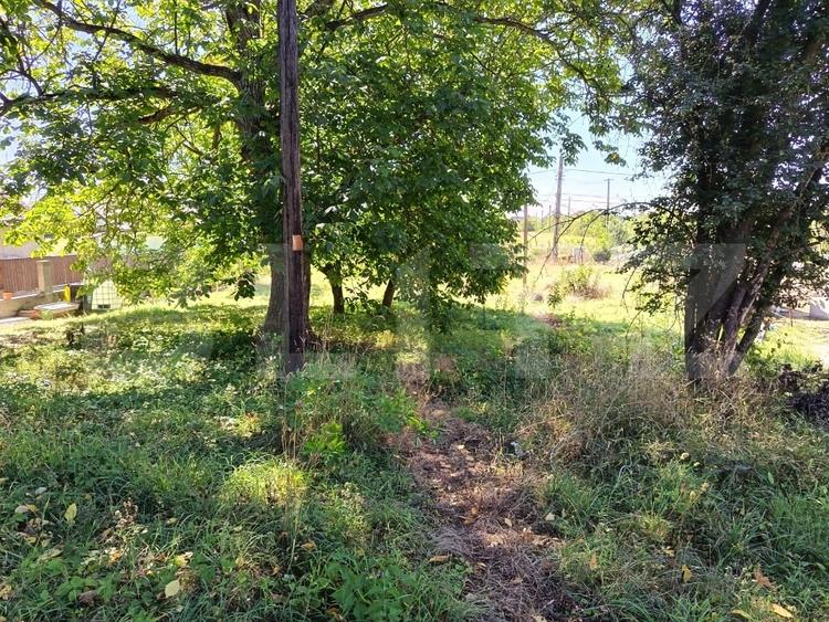 Teren Construcții intravilan de 2350 mp, în Sud-Est