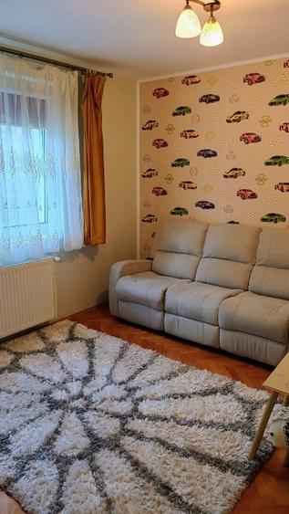 Apartament cu 2 camere decomandat, mobilat în Est