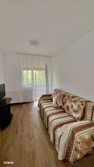 Casă cu 6 camere cu Teren 319 Mp în Vlădești