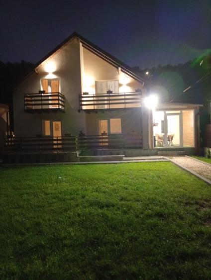 Casă cu 4 camere cu Teren 500 Mp în Talea