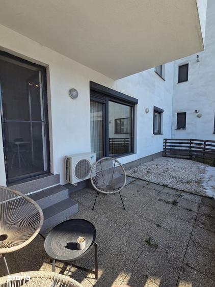 Apartament cu 2 camere decomandat în Băneasa