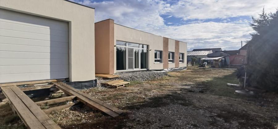 Casă cu 4 camere în Nojorid